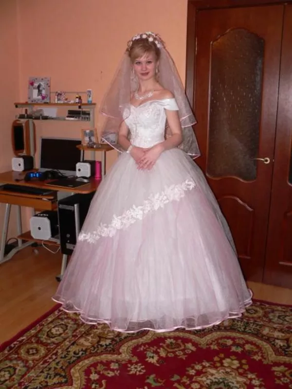 продаю свадебное платье, один раз одето